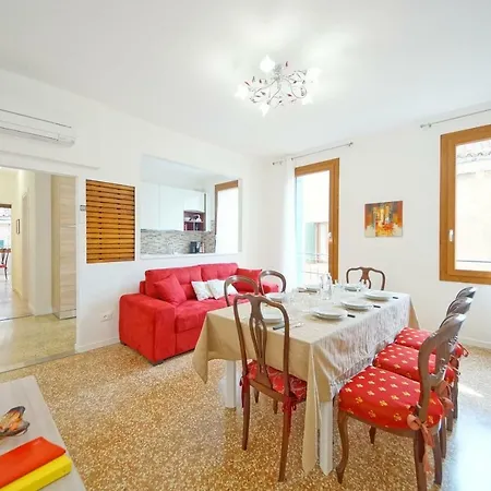 شقة Dolcevita N 372 البندقية