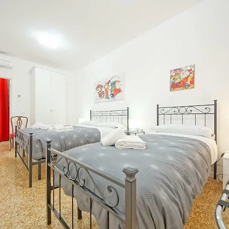 شقة Dolcevita N 372 البندقية