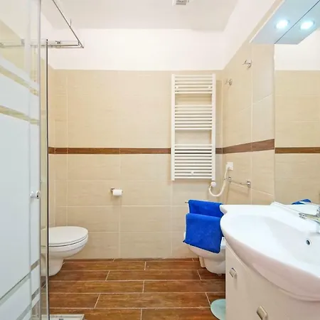 Dolcevita N 372 شقة البندقية